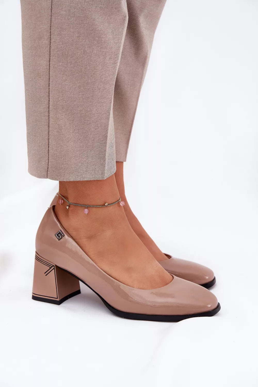 Elegantiški aukštakulniai modelis 211070 Ženkite į stilių
