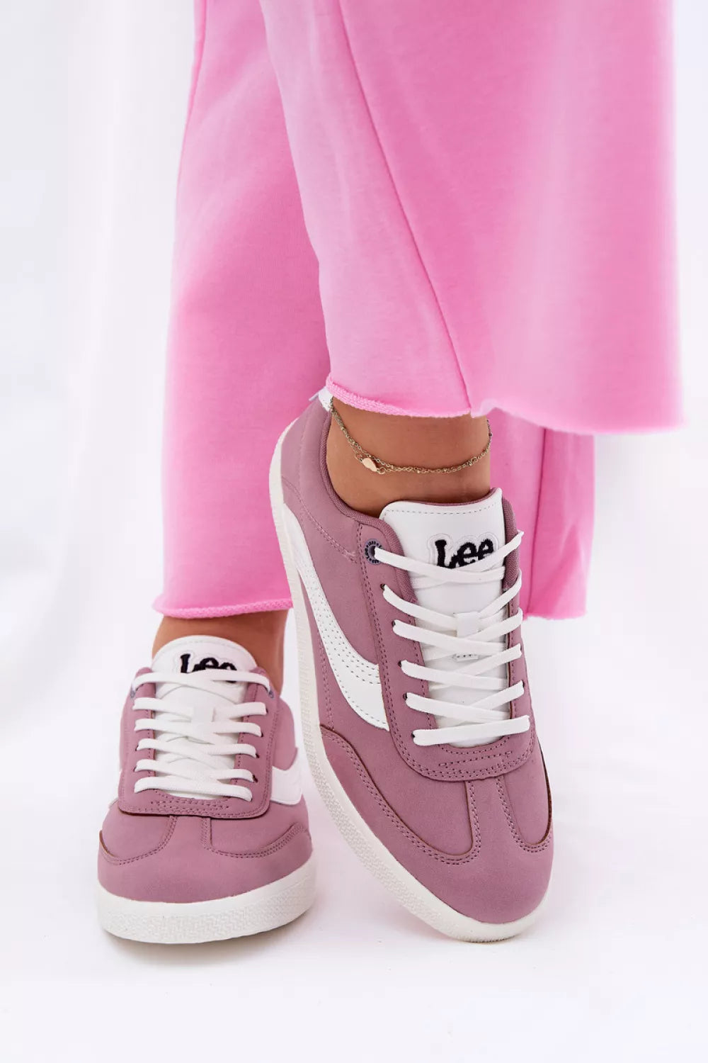 Sportiniai bateliai, modelis 211327. Ženkite į stilių.