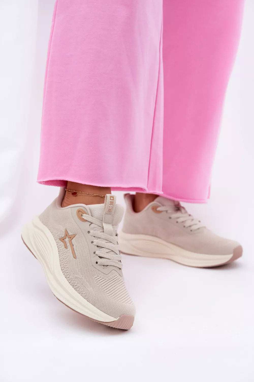 Sportiniai batai, modelis 211329. Ženkite į stilių