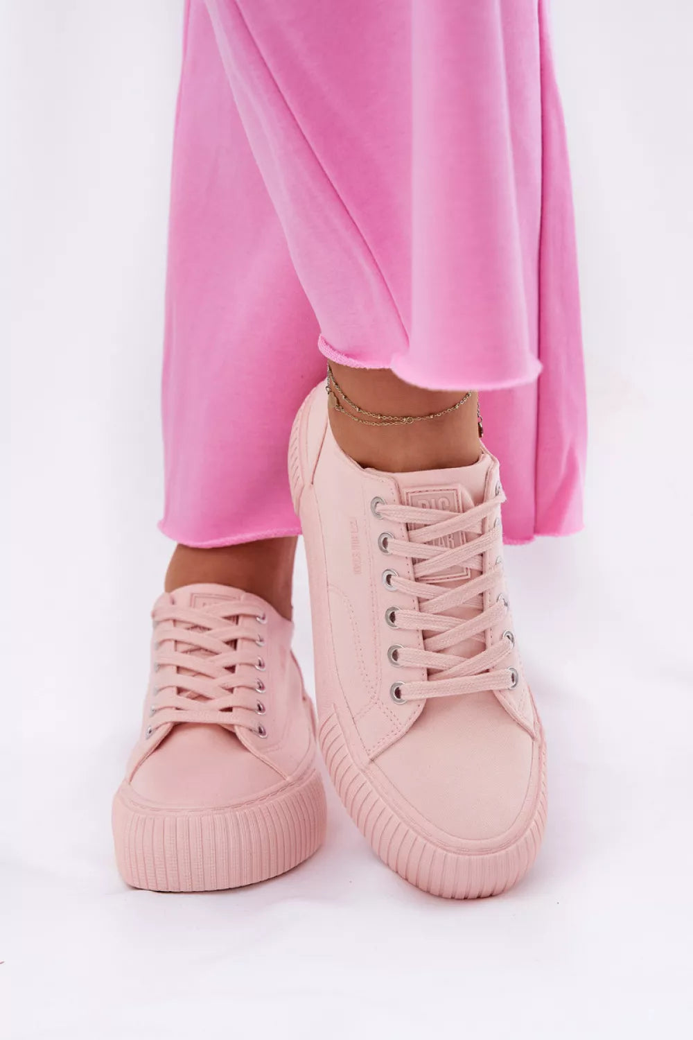 Sportbačiai, modelis 211350. Ženkite į stilių.