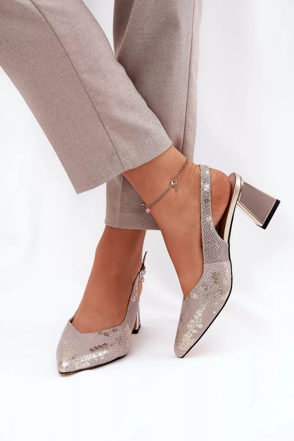 Aulinukai ant kulno modelis 211372 Step in style