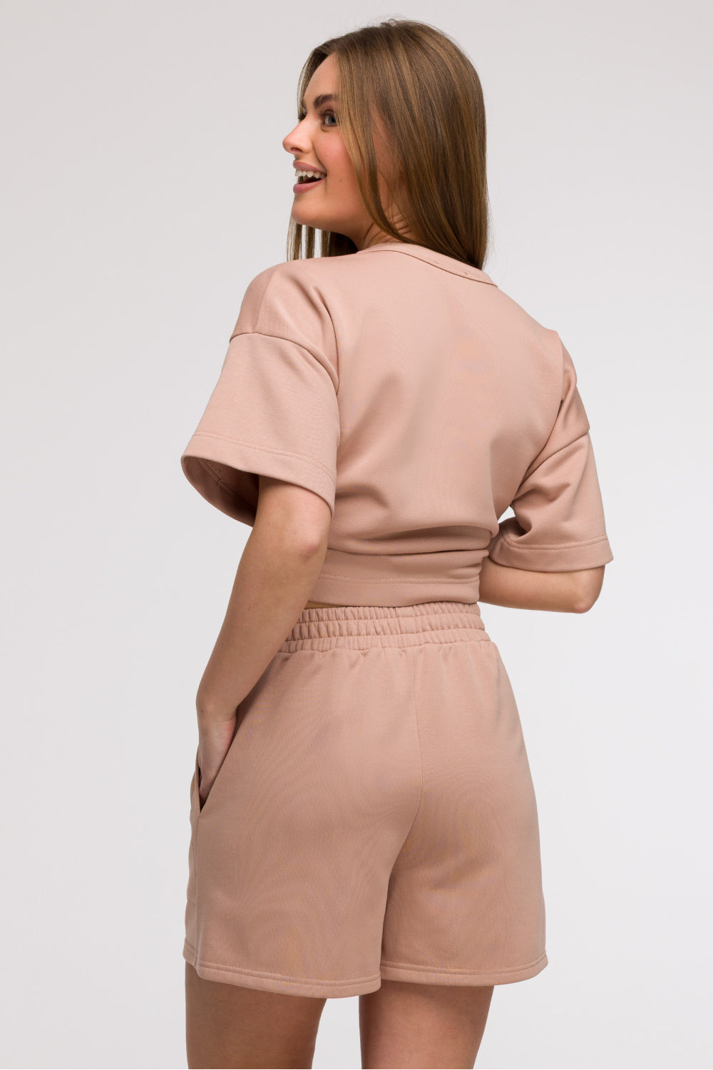 Šortai, modelis 211514 BeWear