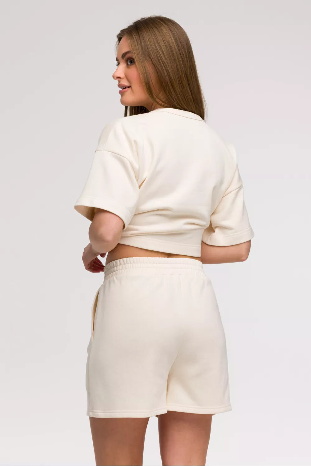 Šortai, modelis 211518, BeWear