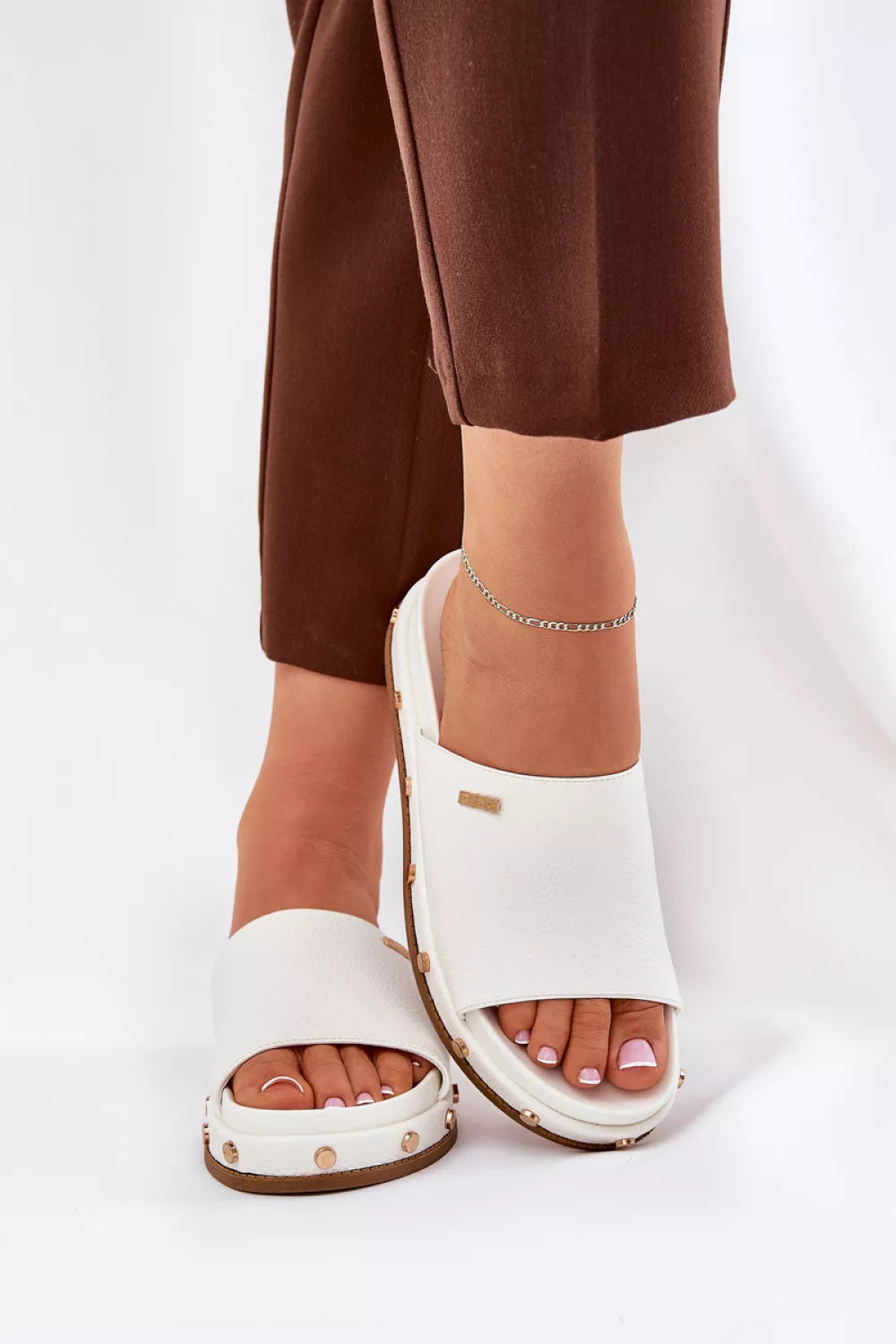 Šlepetės modelis 211687 Ženkite į stilių