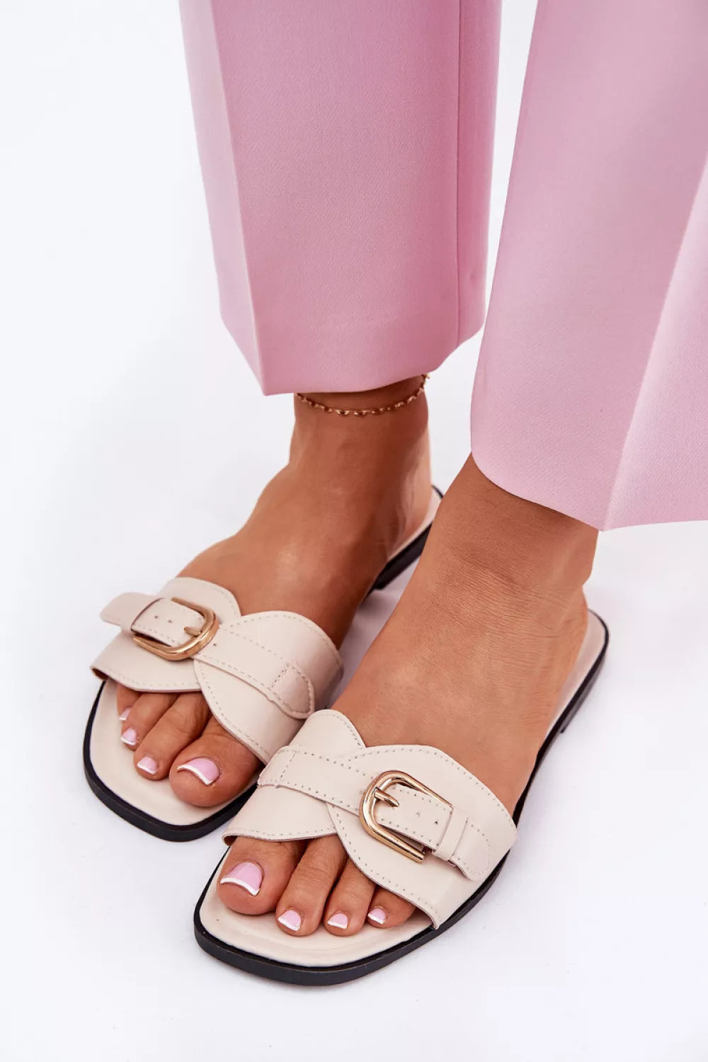 Šlepetės modelis 211691 Ženkite į stilių