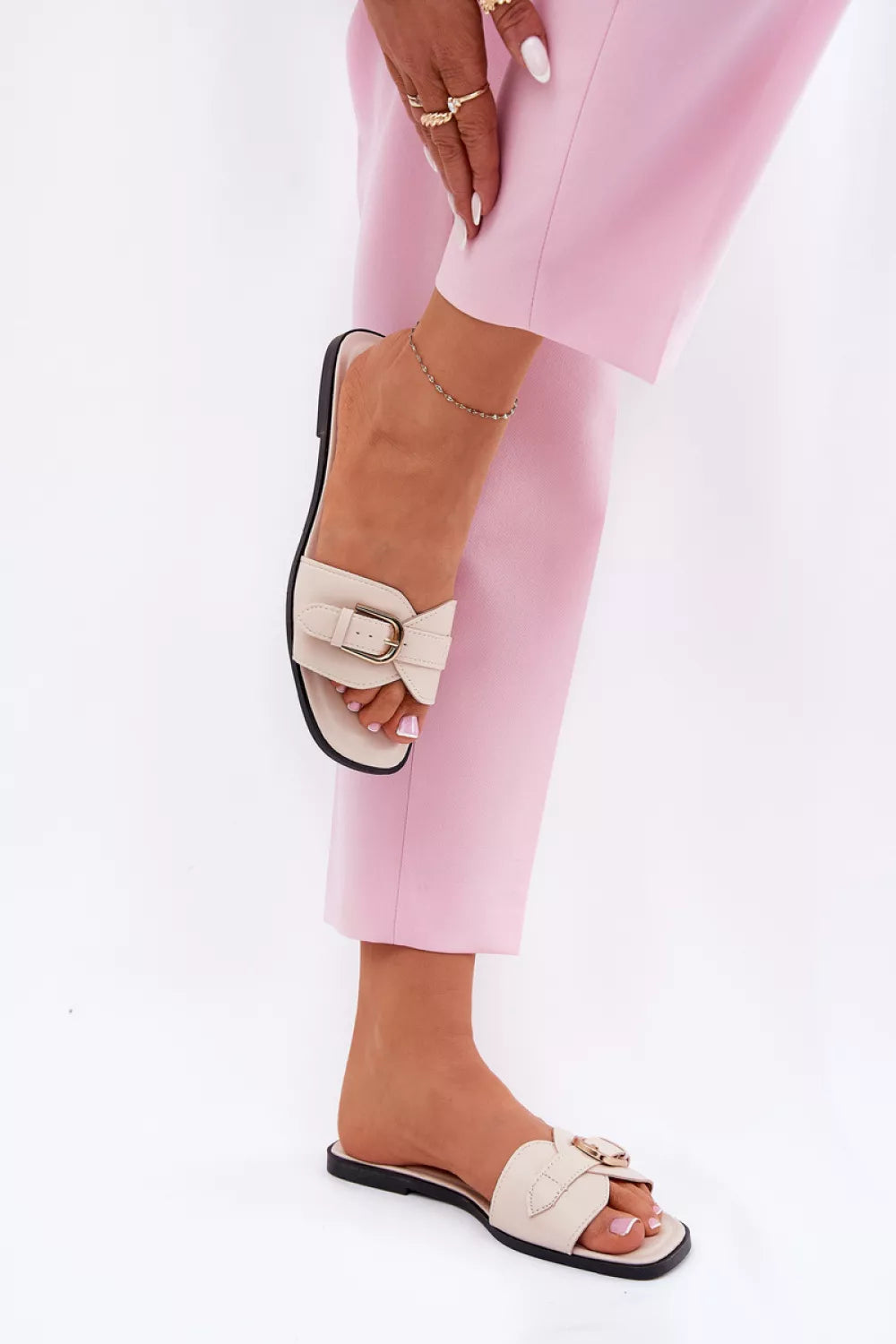 Šlepetės modelis 211691 Ženkite į stilių