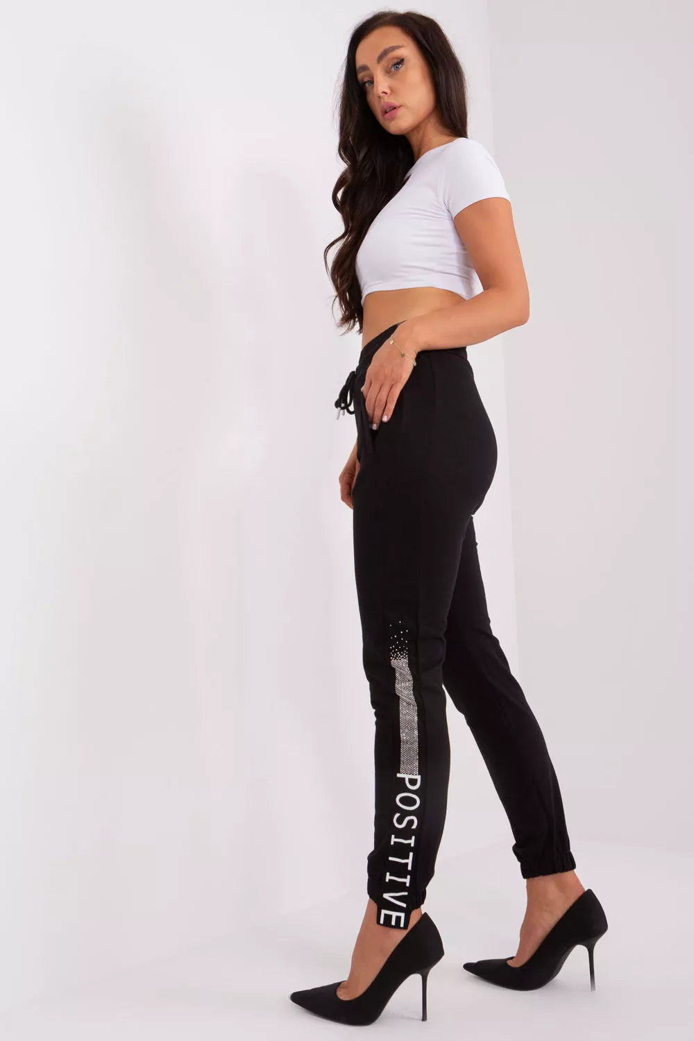 Sportinės kelnės, modelis 211745 Aktualumas