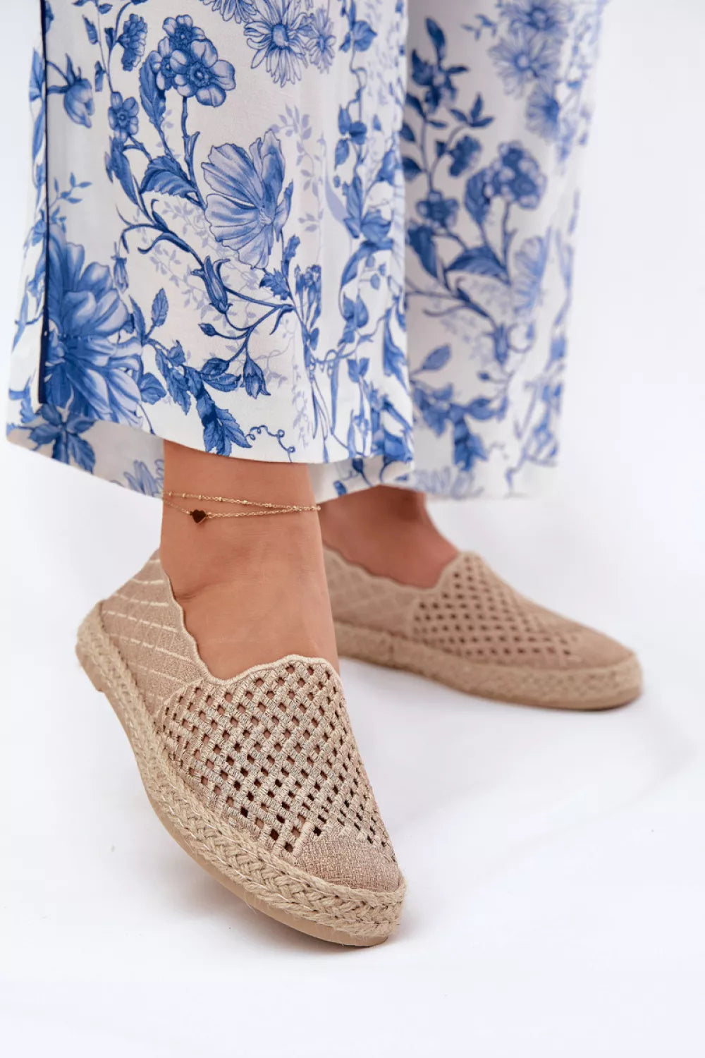 Espadrilių modelis 211853 – ženkite į stilių