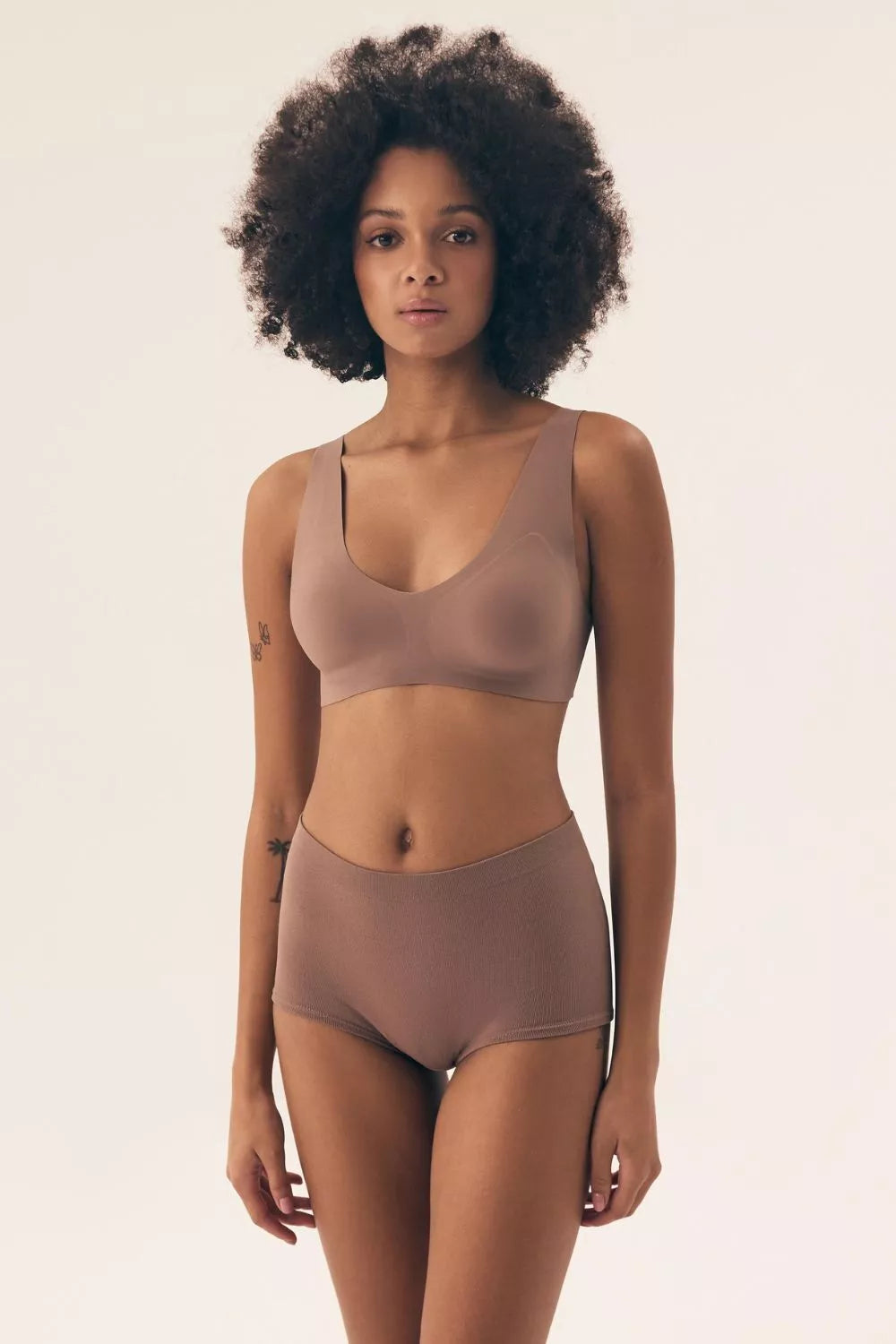 Liemenėlė su paminkštinimu, modelis 211999, Henderson