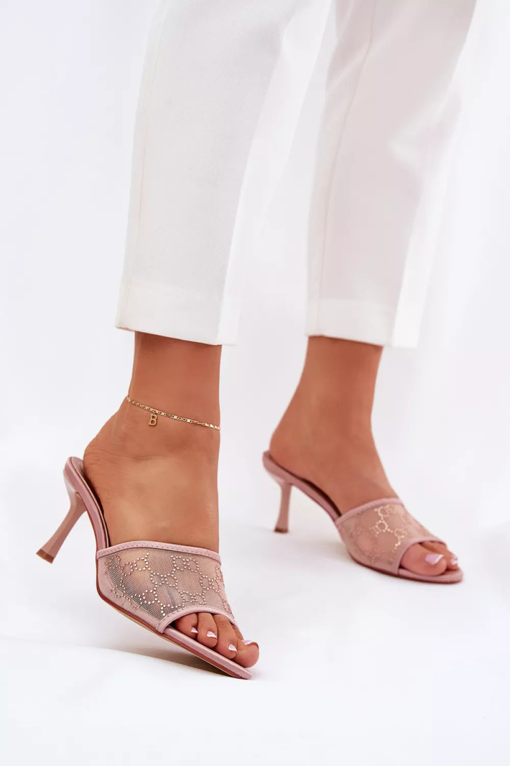 Šlepetės, modelis 212157. Ženkite į stilių.