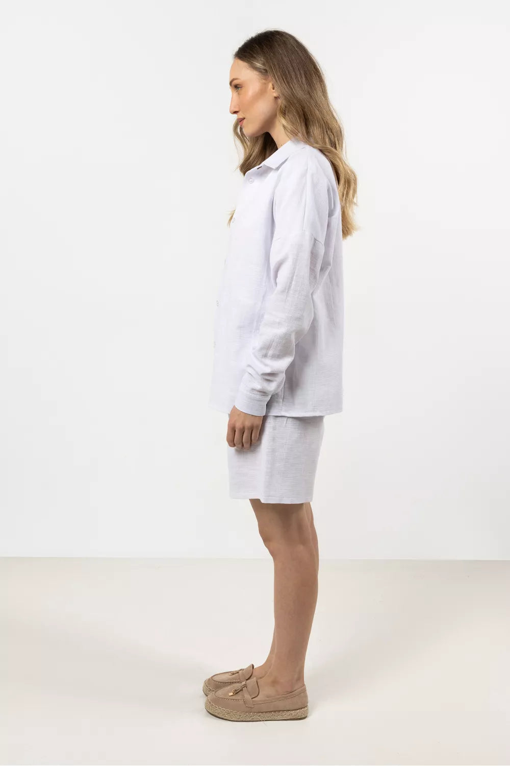 Marškiniai ilgomis rankovėmis, modelis 212189 awama