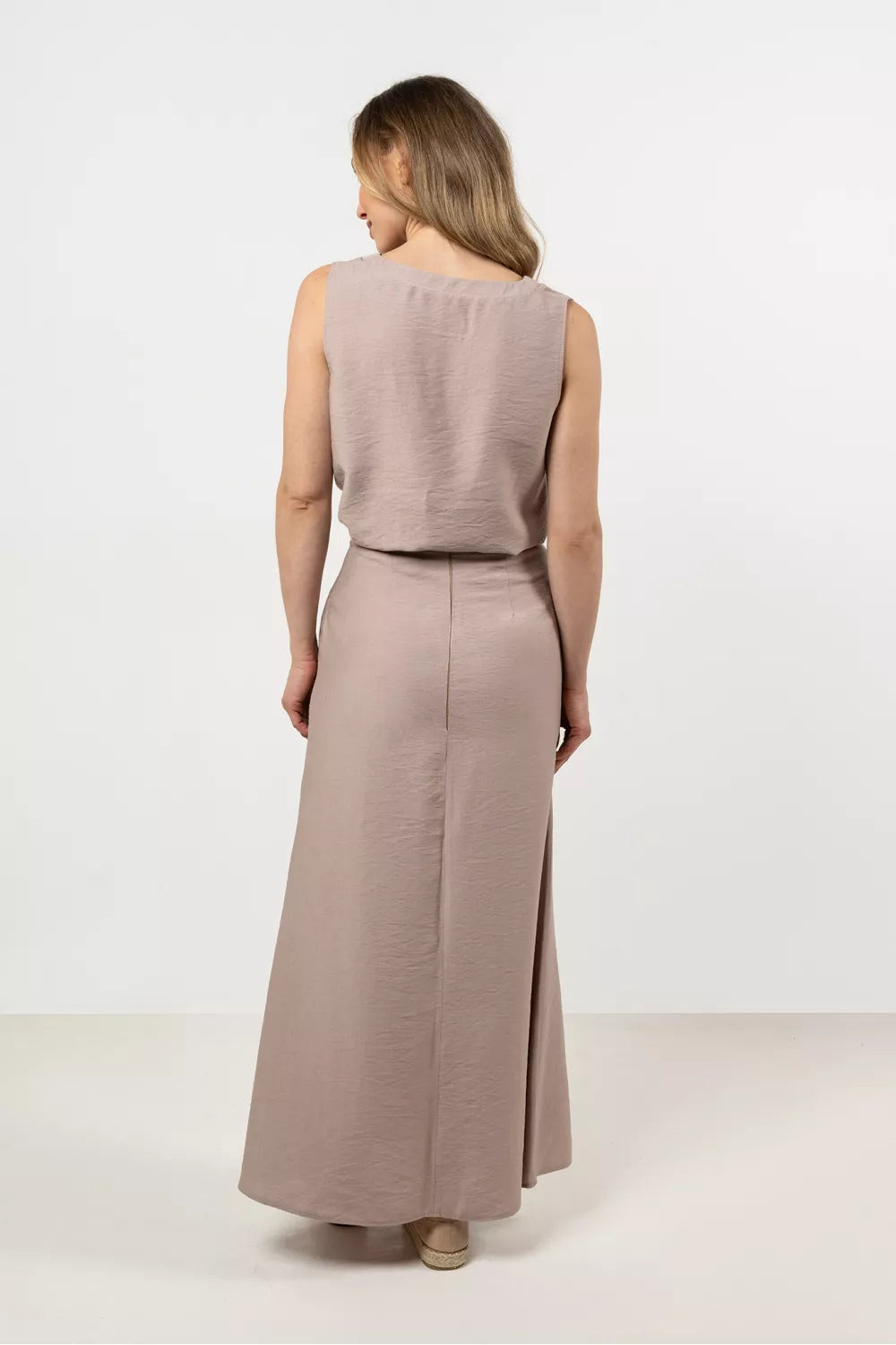 Ilgas sijonas, modelis 212208 awama