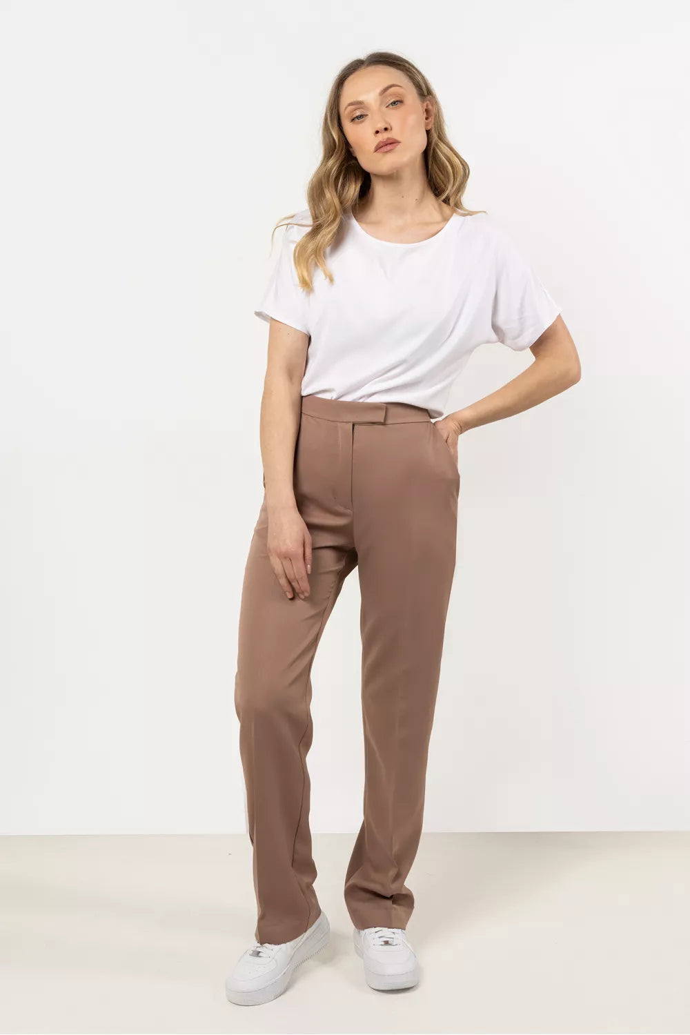 Moteriškos kelnės, modelis 212221 awama