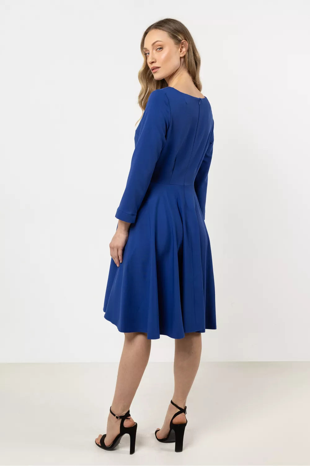Dieninė suknelė, modelis 212241 awama