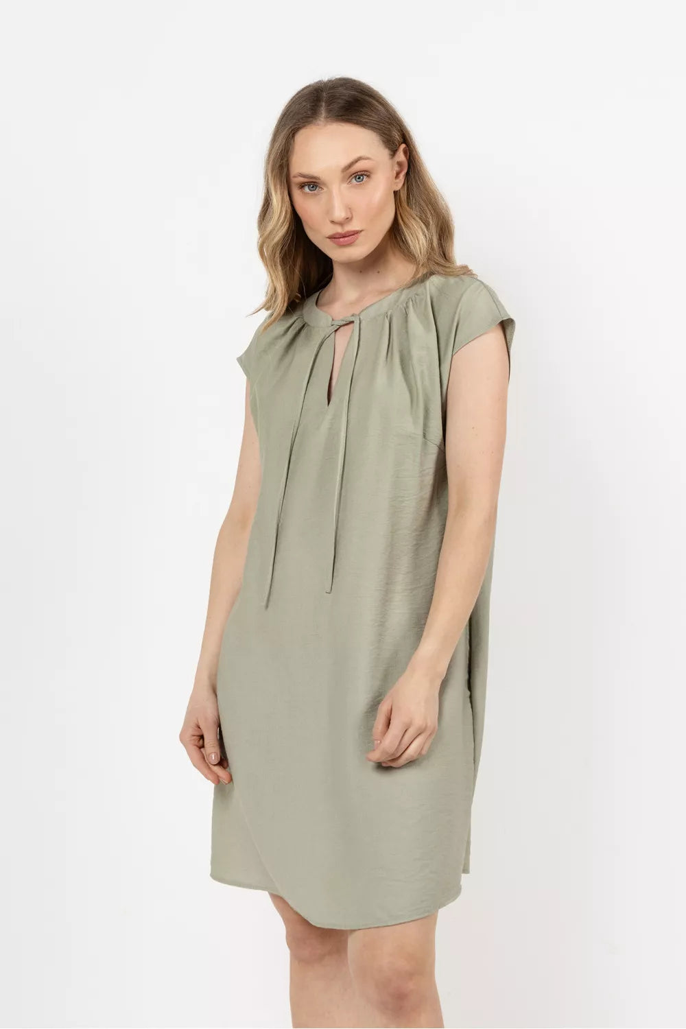 Dieninė suknelė, modelis 212242 awama