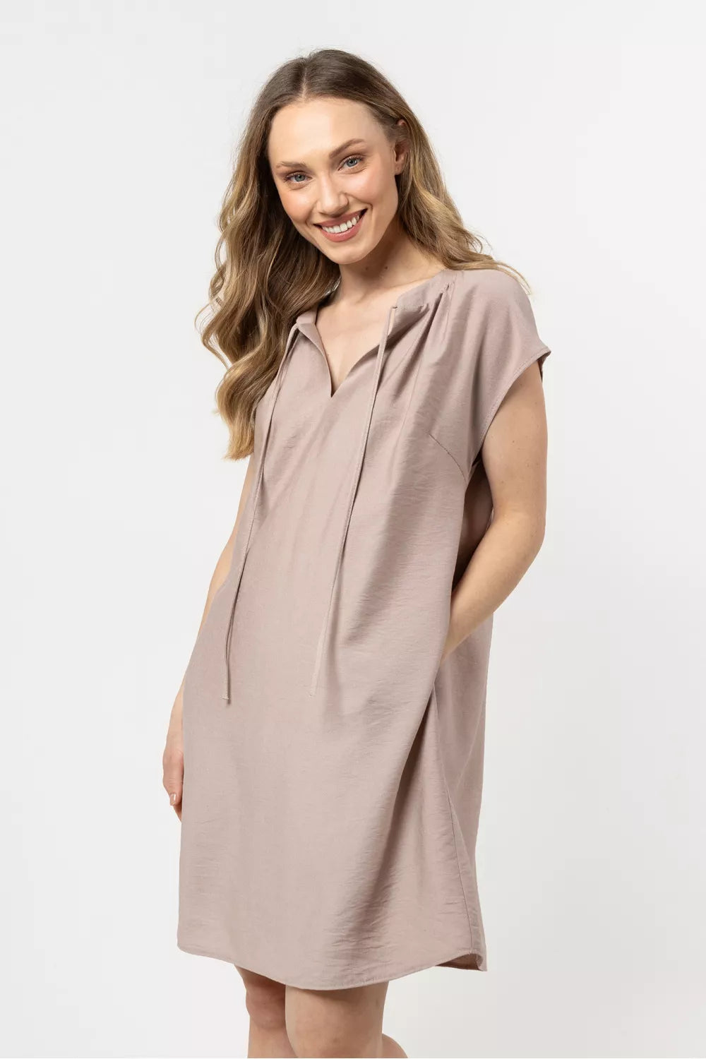 Dieninė suknelė, modelis 212243 awama