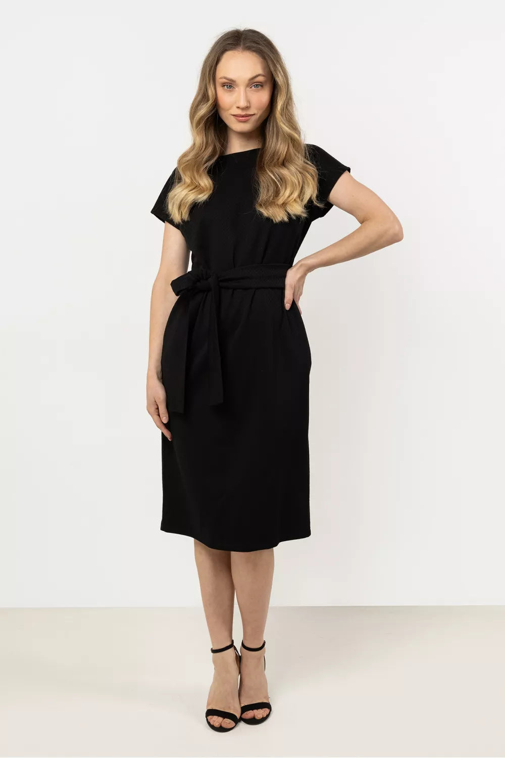Dieninė suknelė, modelis 212250 awama