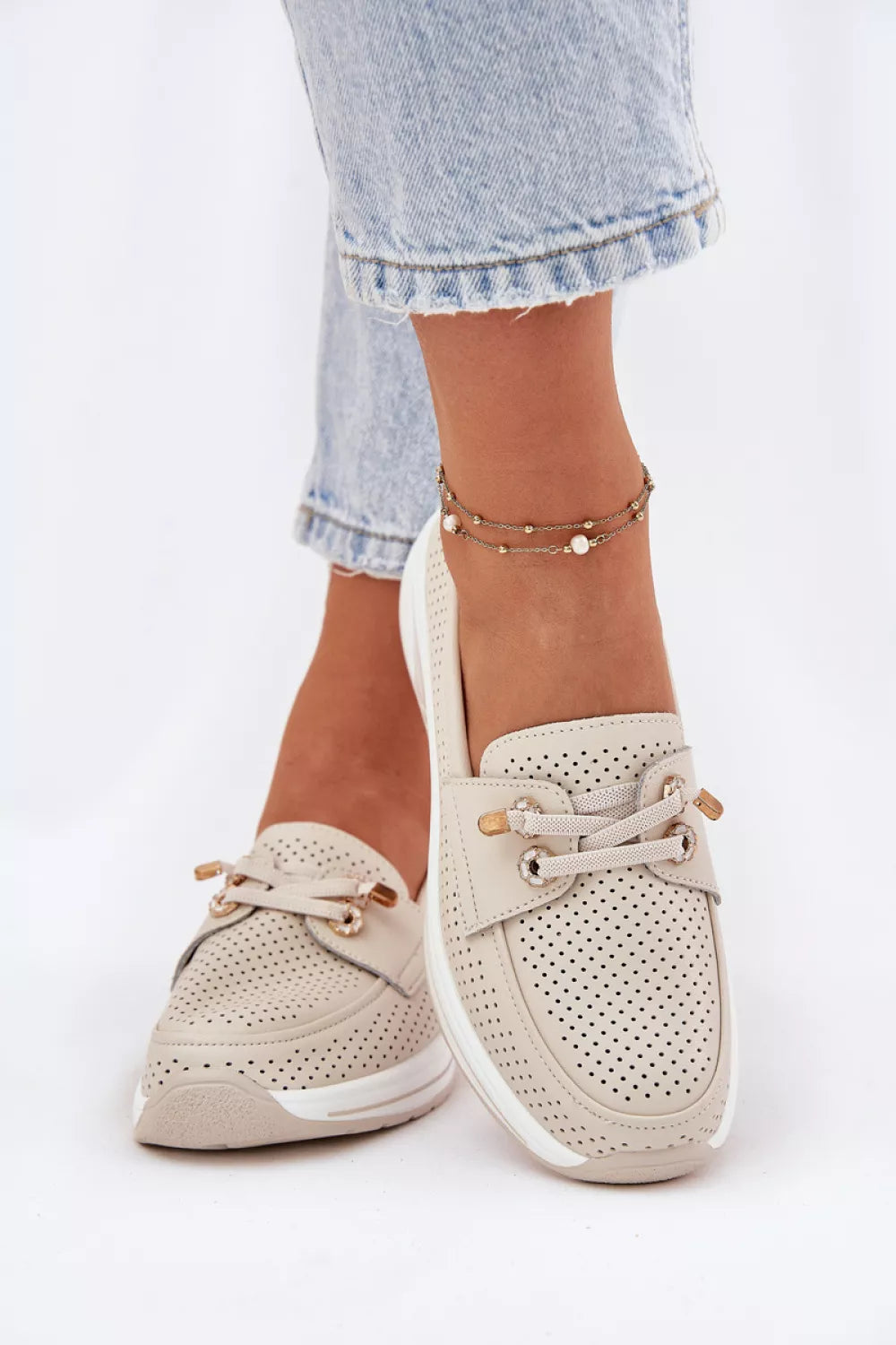 Pusbačiai, modelis 212545. Ženkite į stilių.