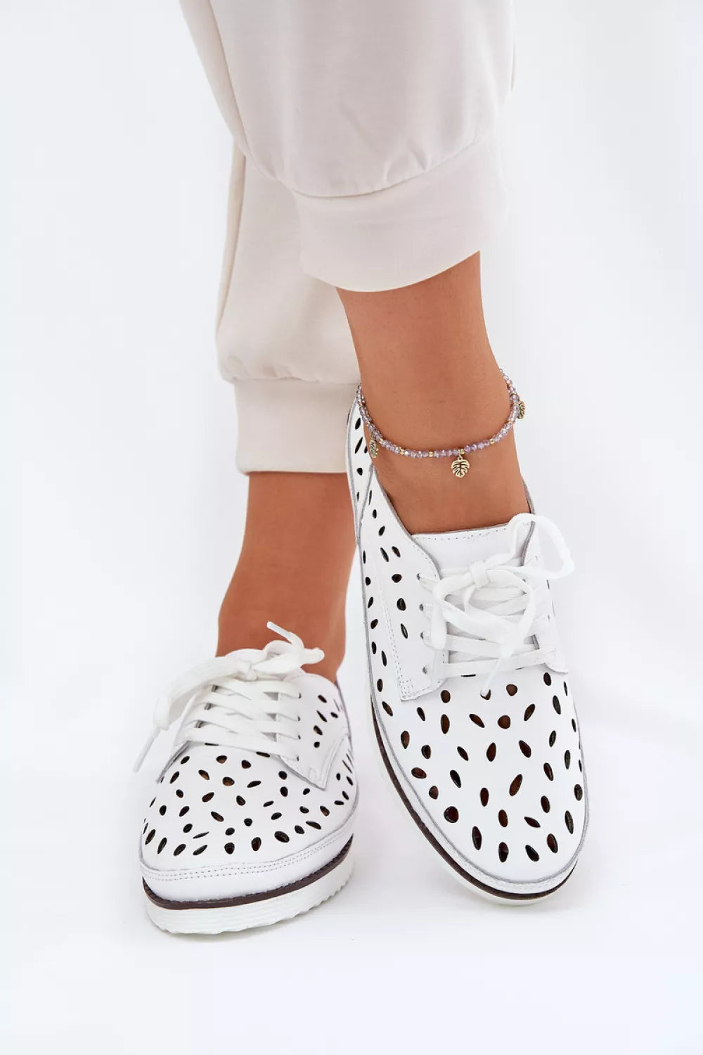 Pusbačiai, modelis 212565. Ženkite į stilių.