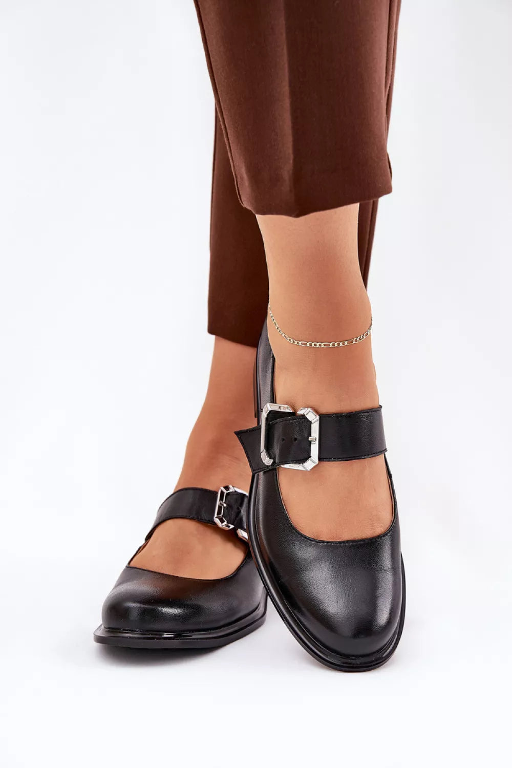 Pusbačiai, modelis 212573. Ženkite į stilių.