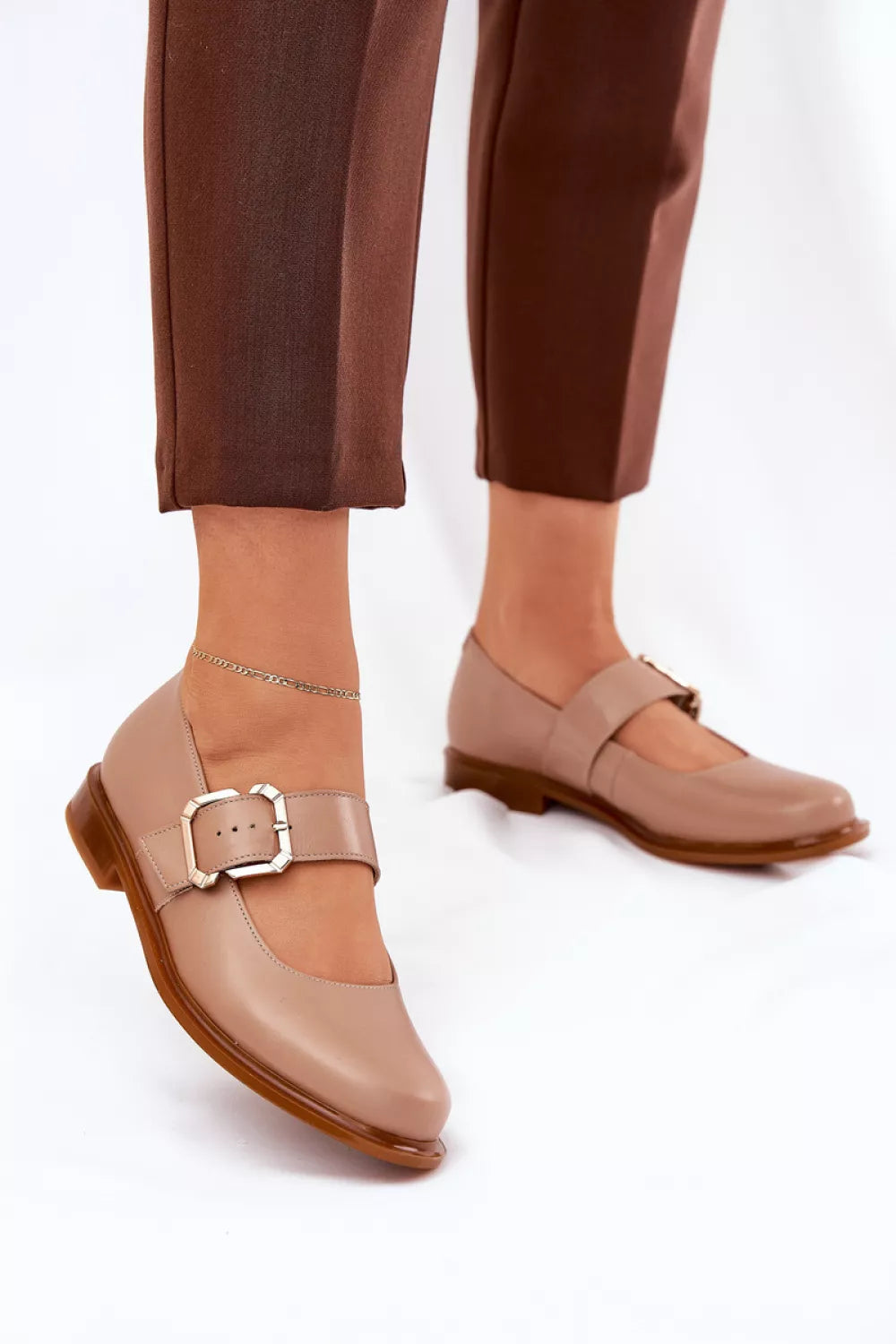 Pusbačiai, modelis 212574. Ženkite į stilių.