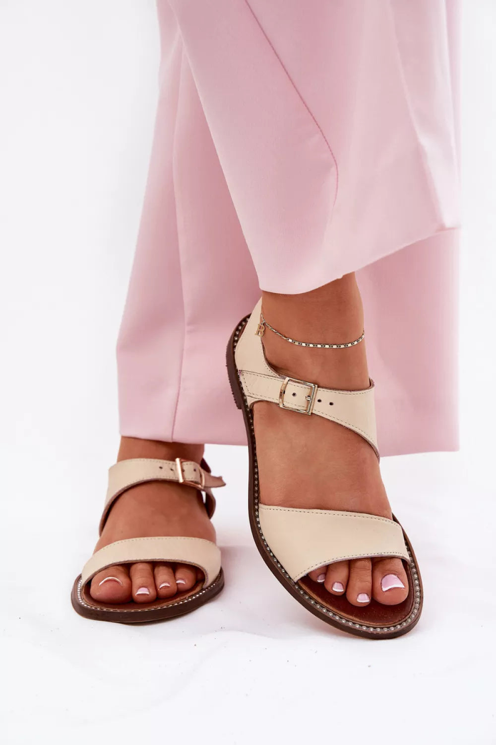 Šlepetės, modelis 212583. Ženkite į stilių.