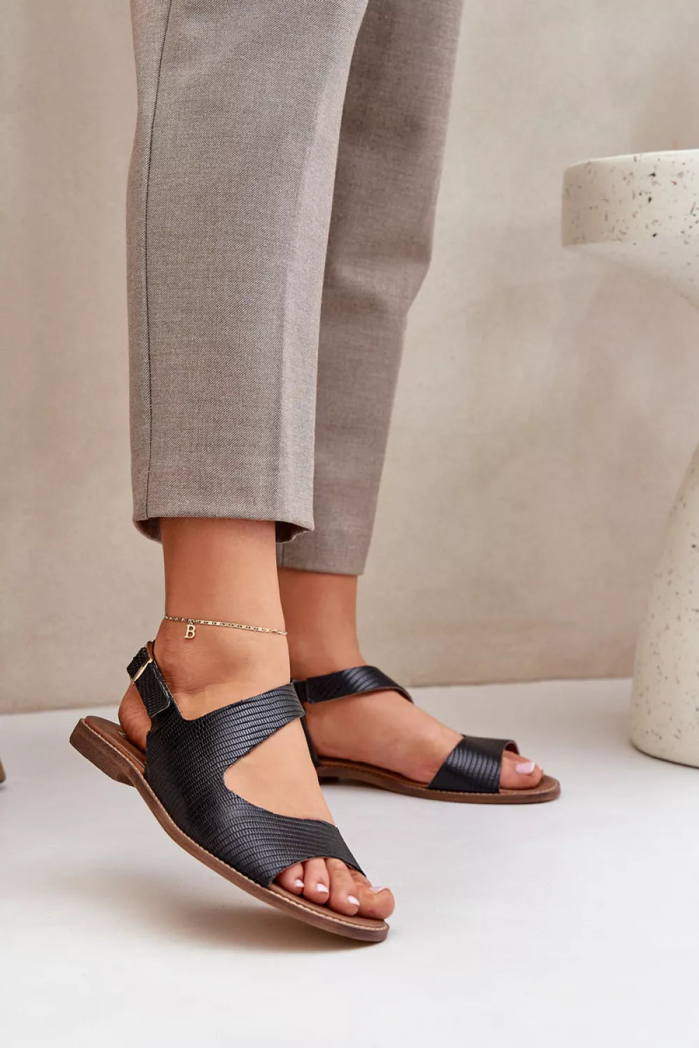 Basutės, modelis 212586. Ženkite į stilių.