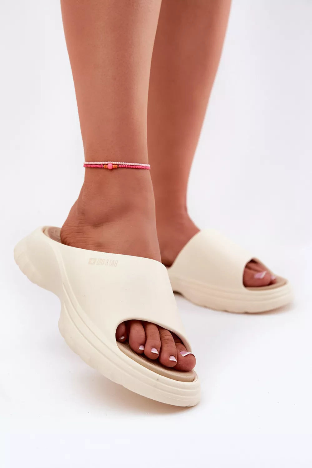 Šlepetės, modelis 212711. Ženkite į stilių