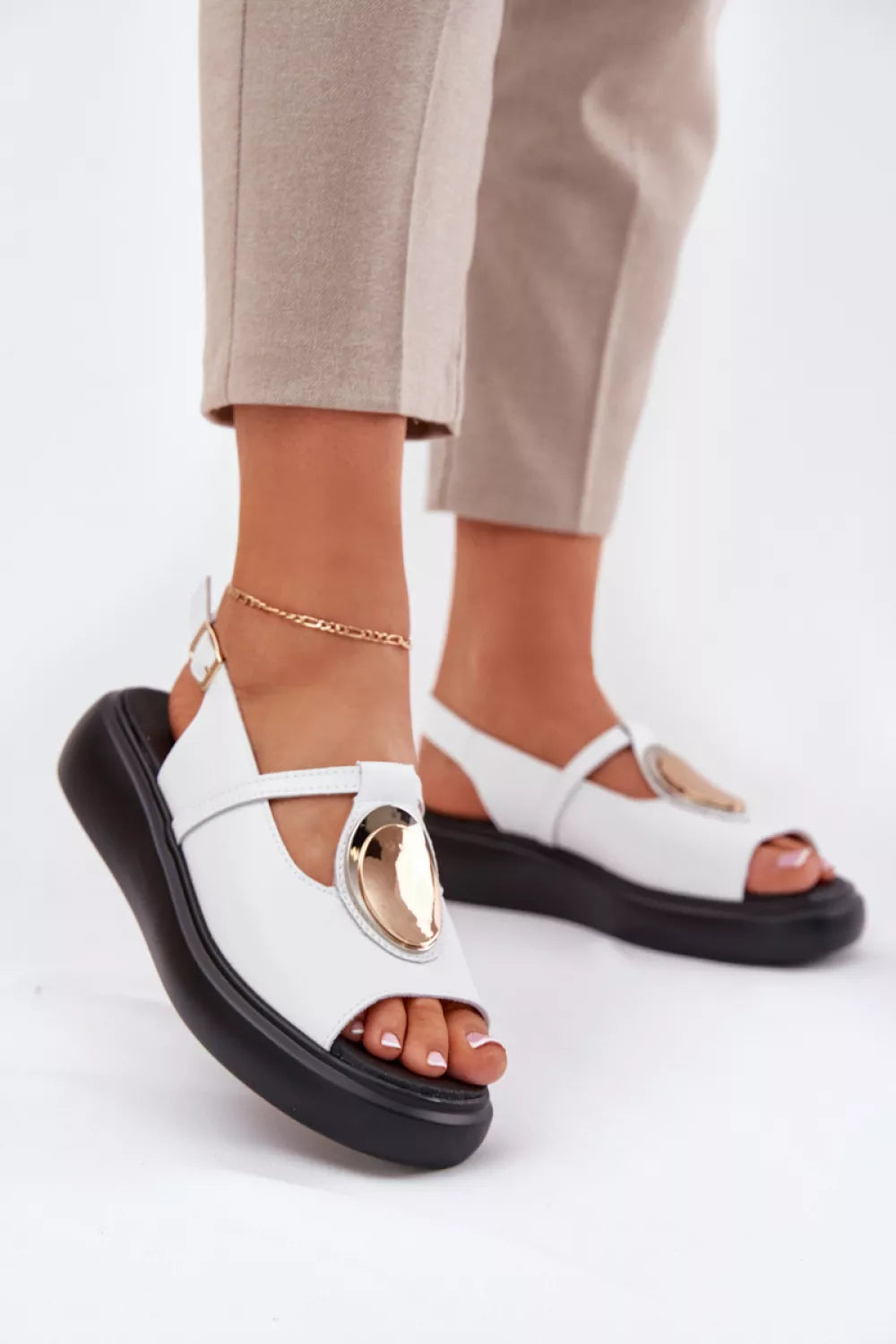 Buskin modelis 212713 Ženkite į stilių