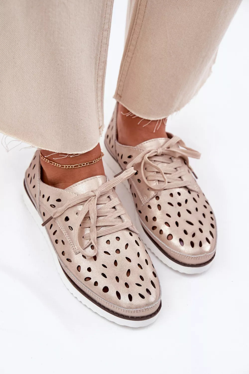 Pusbačiai, modelis 212718. Ženkite į stilių.