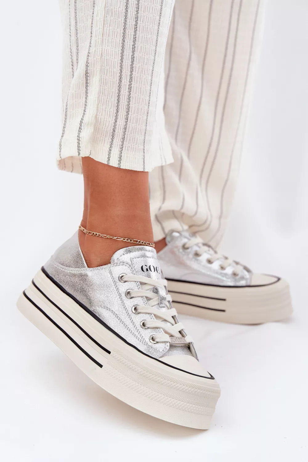 Sportbačiai, modelis 212730. Ženkite į stilių.