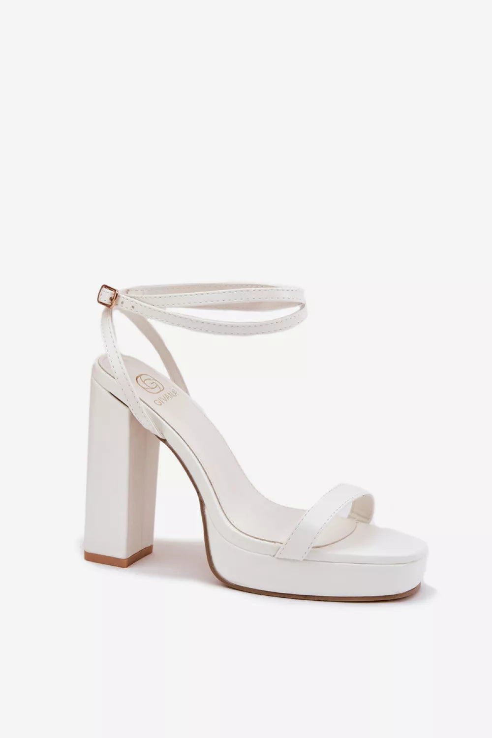 Basutės su kulnais, modelis 212819. Ženkite į stilių.