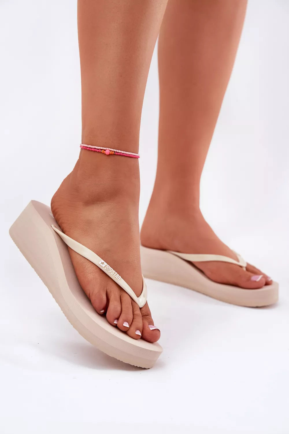 Japoniški šlepetės, modelis 212879. Ženkite į stilių