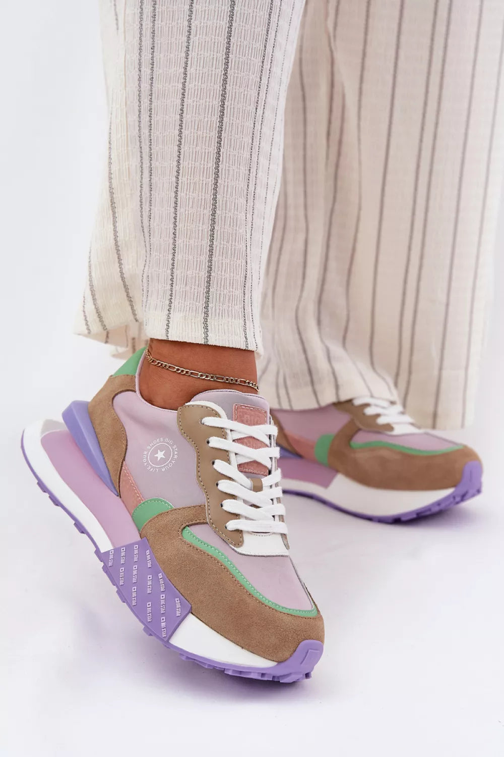 Sportiniai bateliai, modelis 212915. Ženkite į stilių.