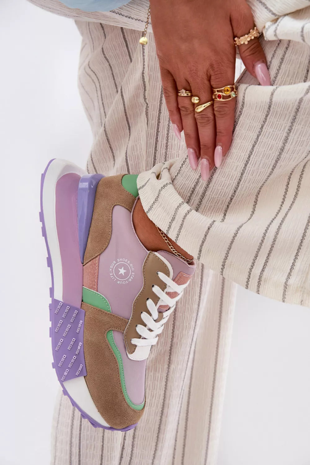 Sportiniai bateliai, modelis 212915. Ženkite į stilių.