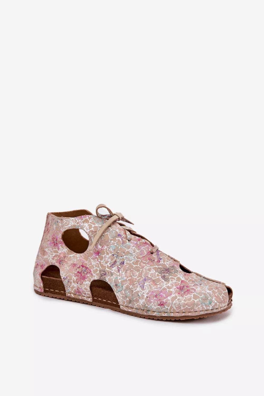 Batai, modelis 213153. Ženkite į stilių.