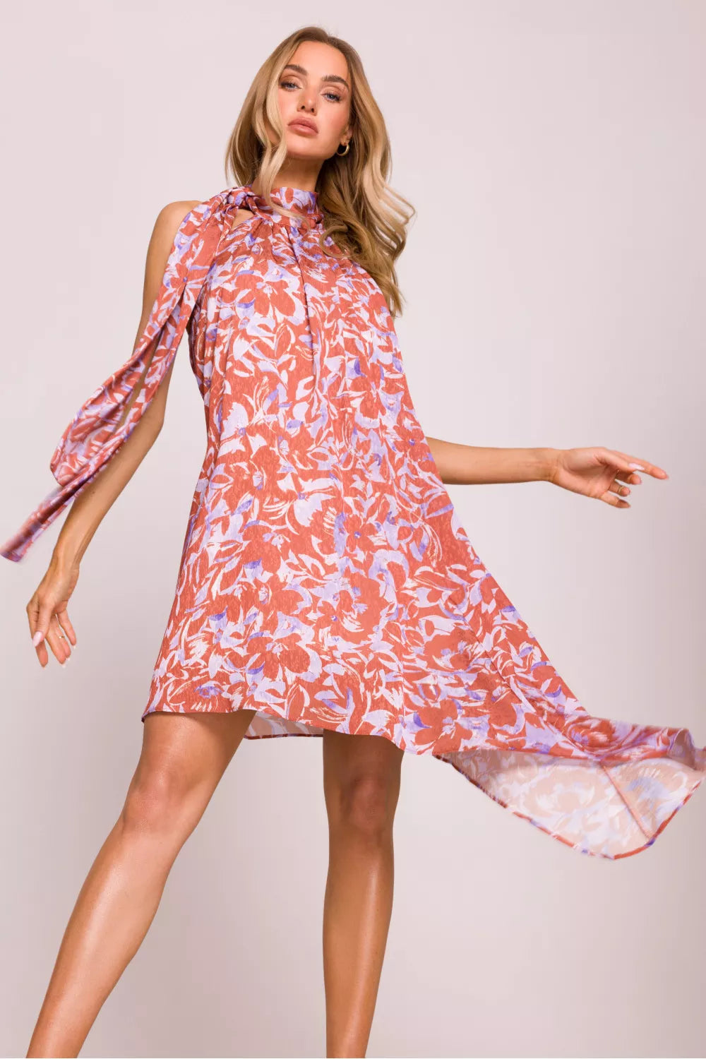Dieninė suknelė, modelis 213664 Moe