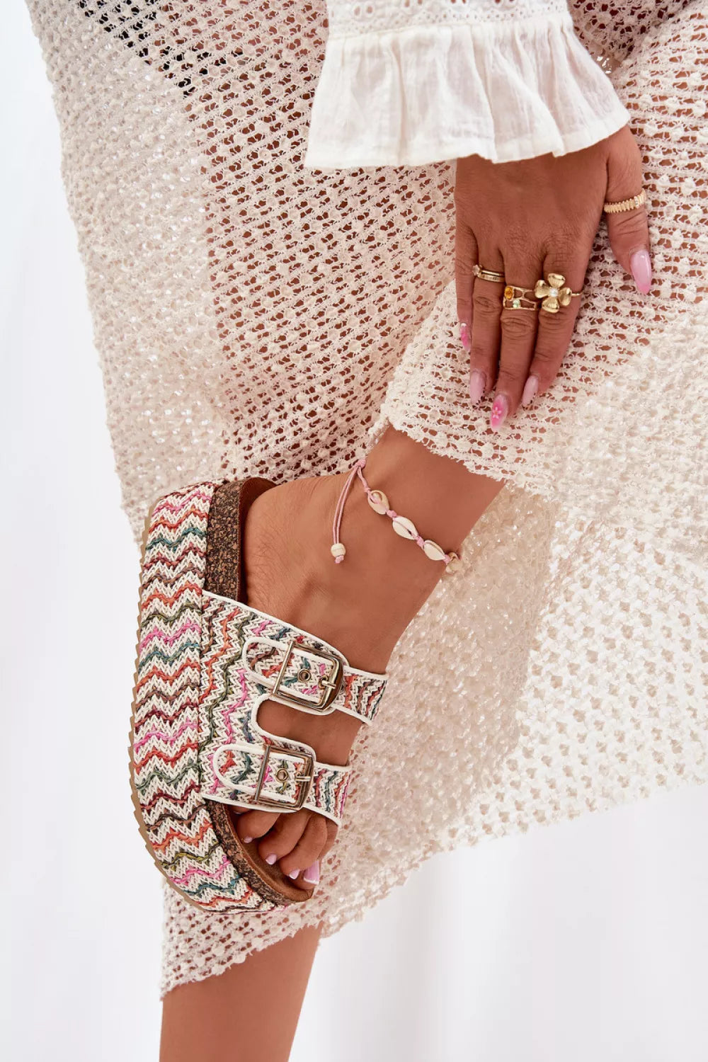 Šlepetės, modelis 213948. Ženkite su stiliumi.