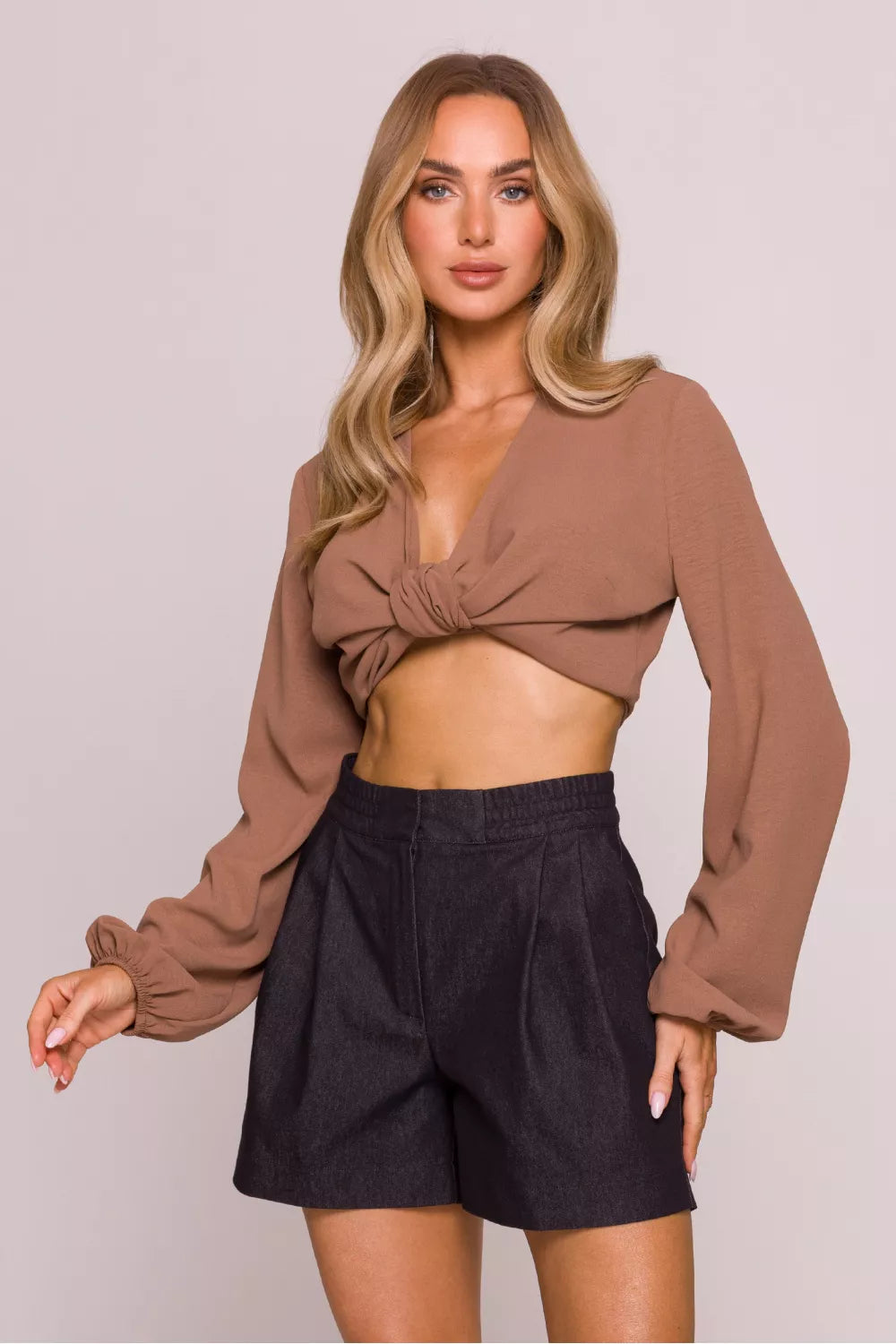 Šortai, modelis 213967 Moe