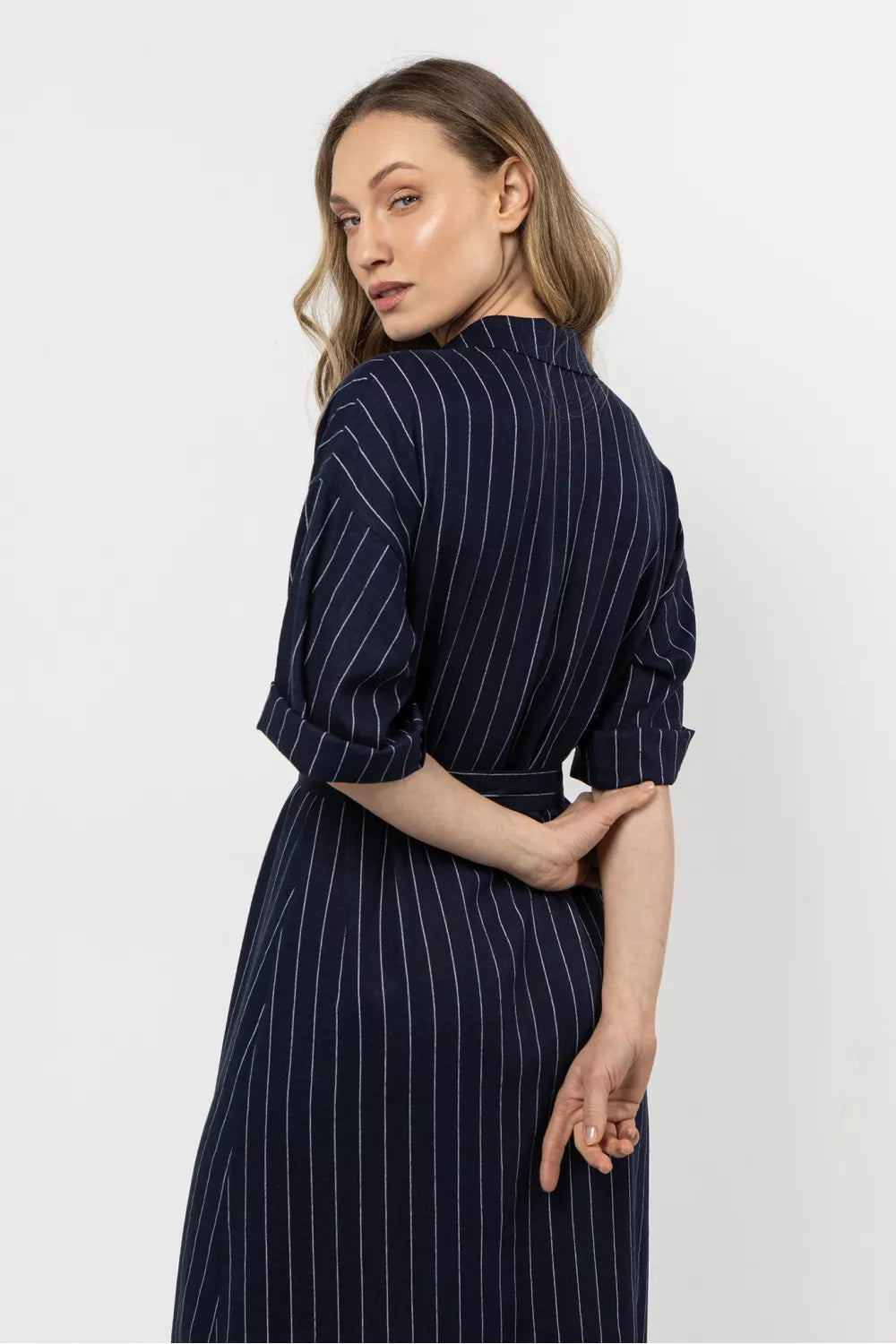 Dieninė suknelė, modelis 213968 awama