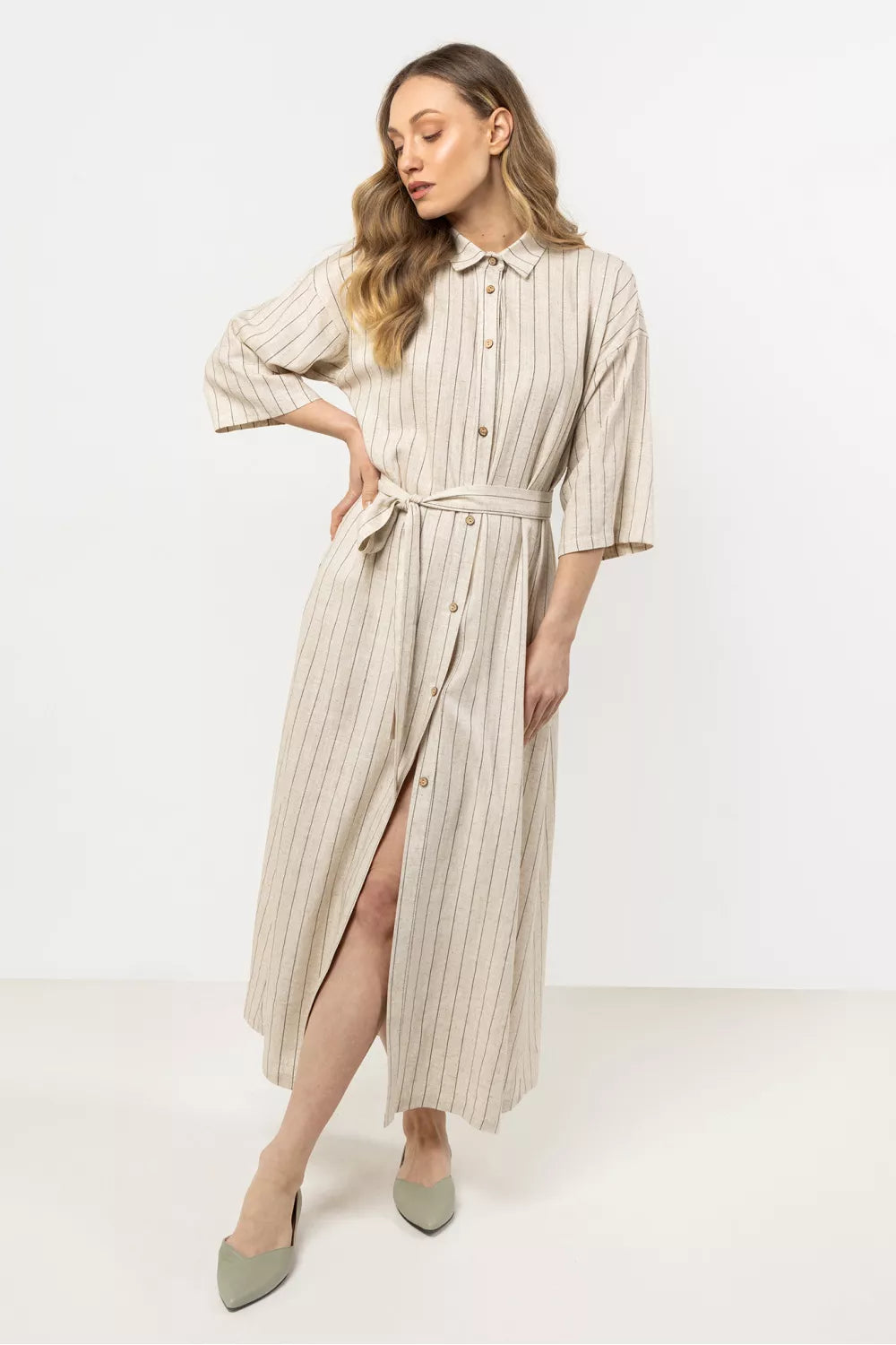Dieninė suknelė, modelis 213969 awama