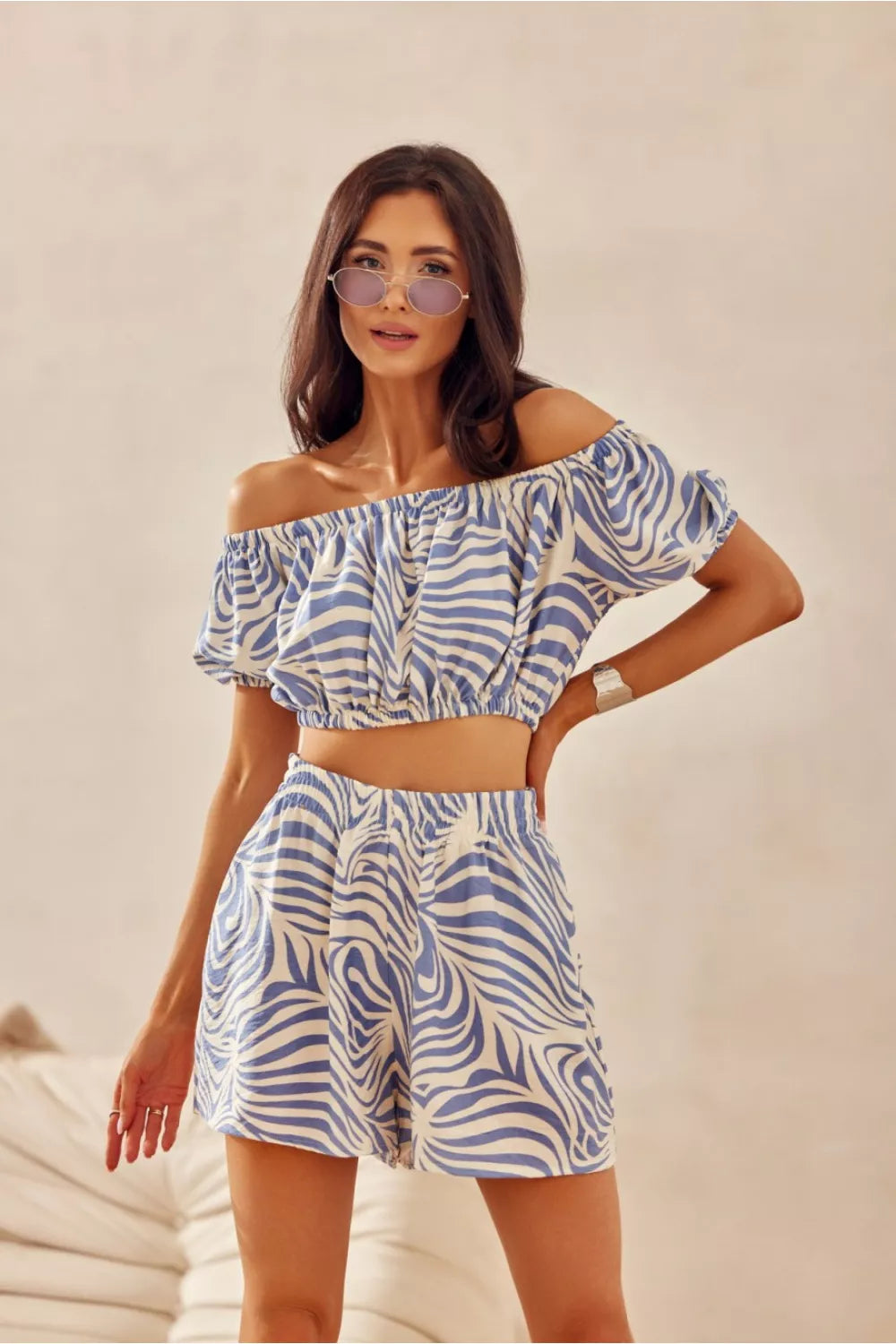 Šortai, modelis 214525, Roco Fashion