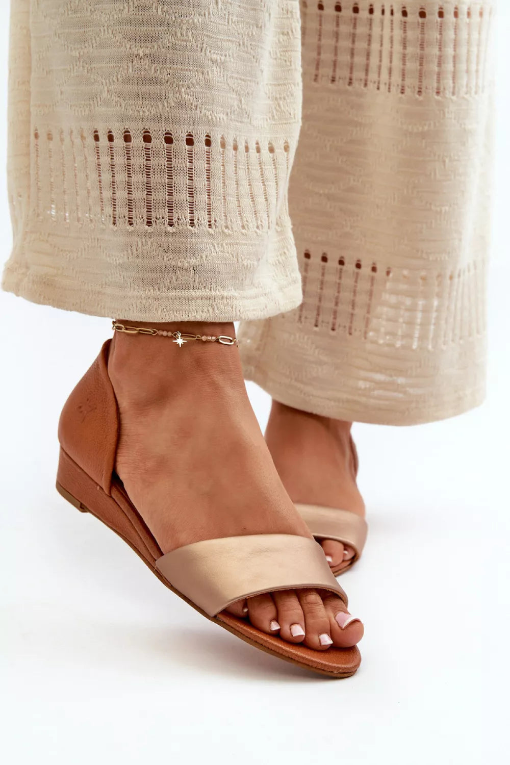 Basutės, modelis 214702. Ženkite į stilių