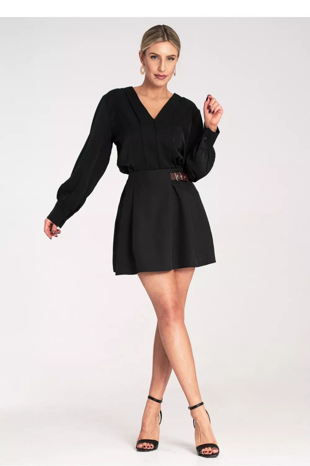 Trumpas sijonas, modelis 214846, Figl