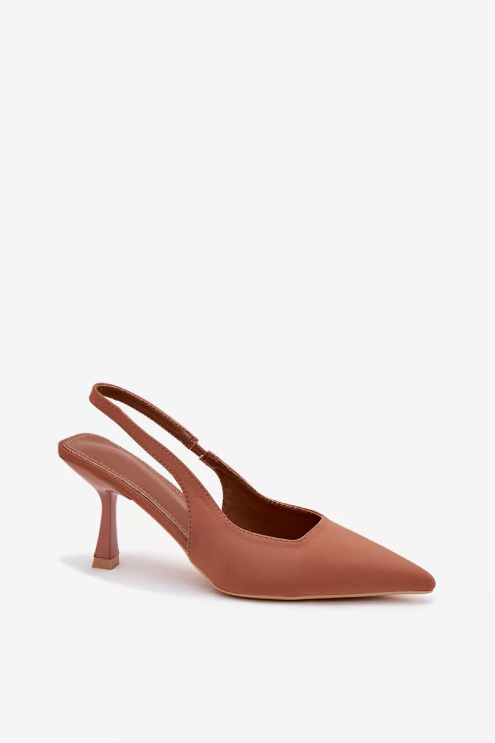 Basutės su kulnu, modelis 214991. Ženkite į stilių