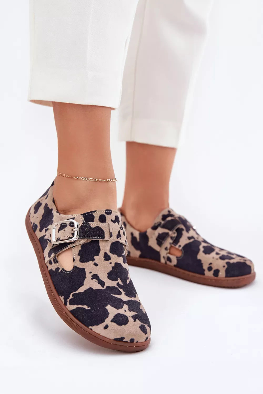 Pusbačiai, modelis 215141. Ženkite į stilių.