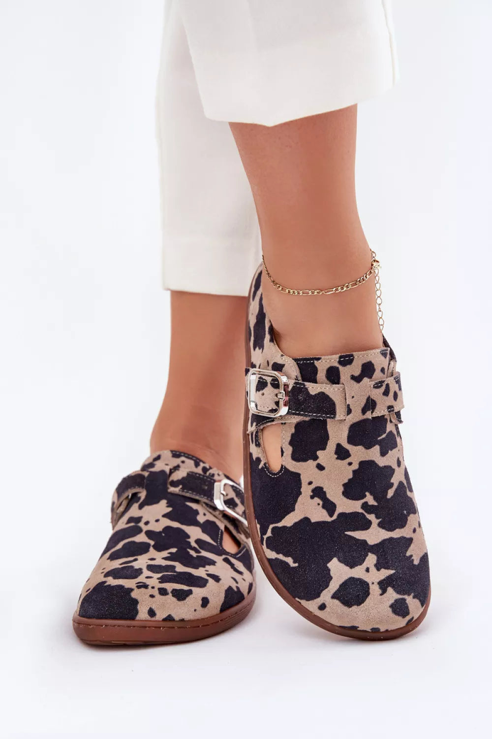 Pusbačiai, modelis 215141. Ženkite į stilių.