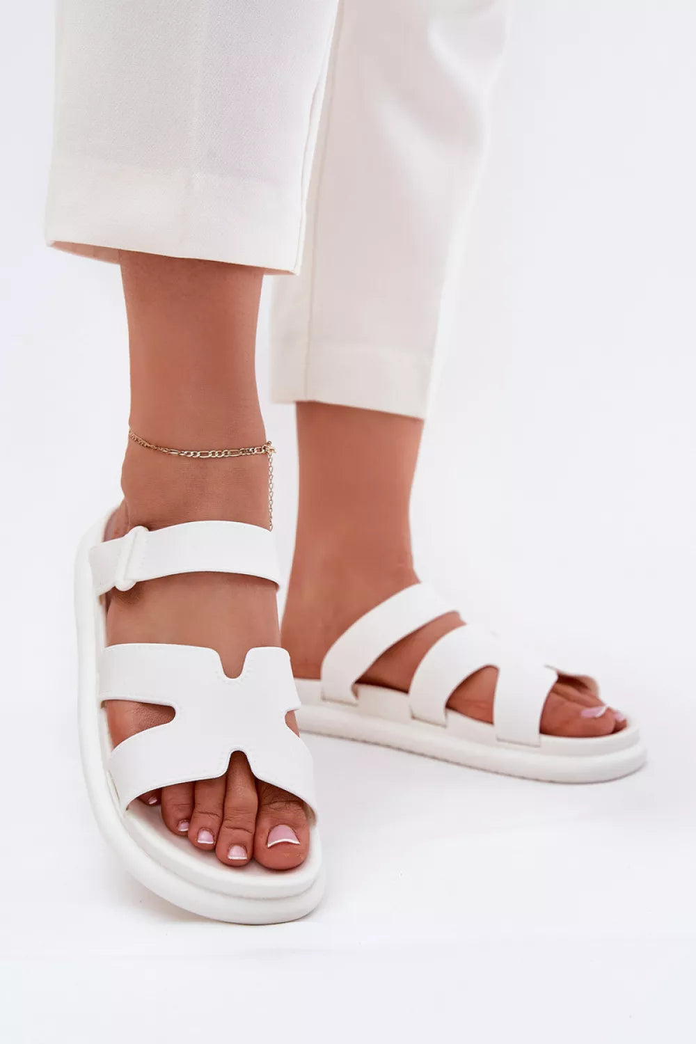 Šlepetės modelis 215163. Ženkite su stiliumi.