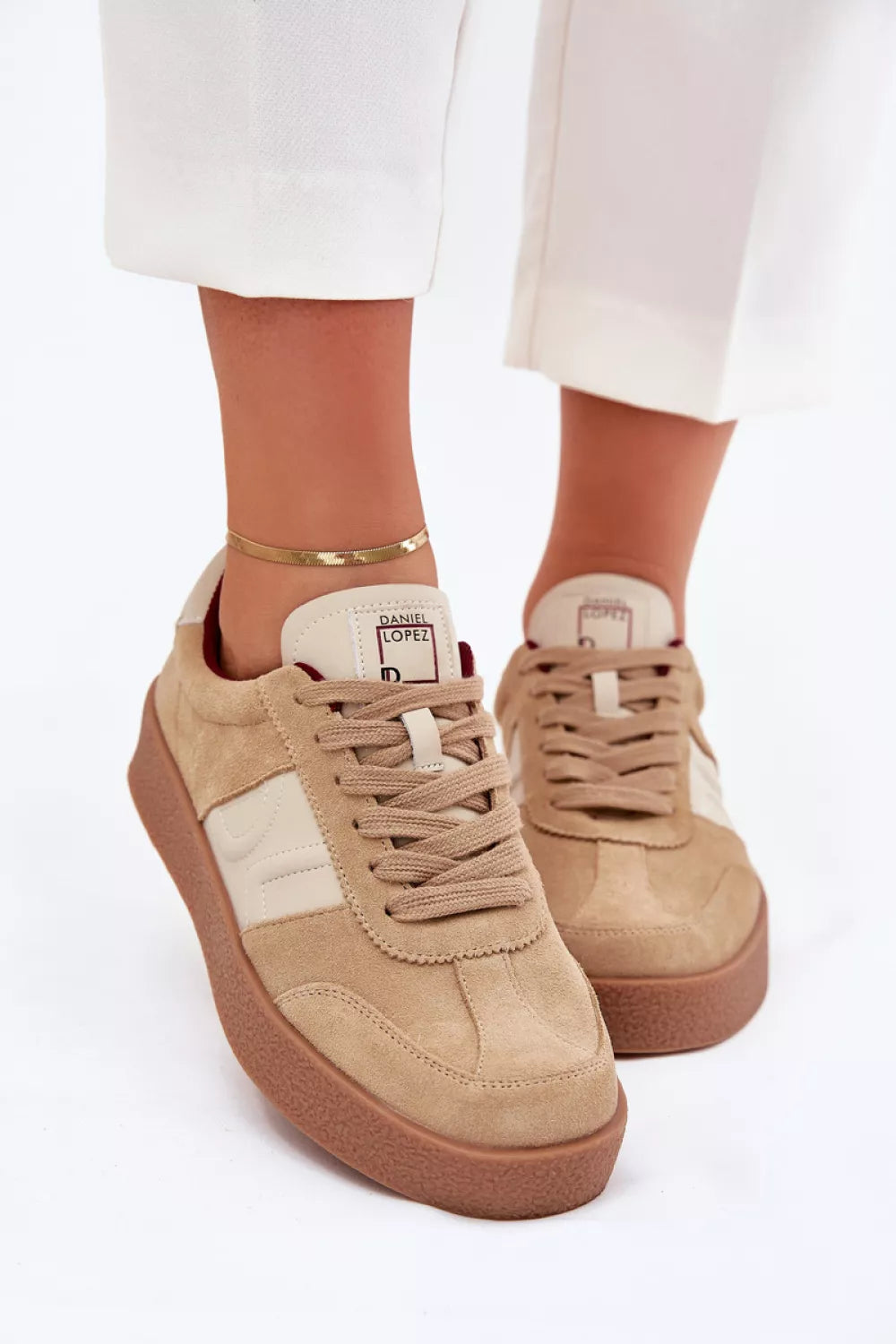 Sportiniai batai, modelis 215483. Ženkite į stilių.