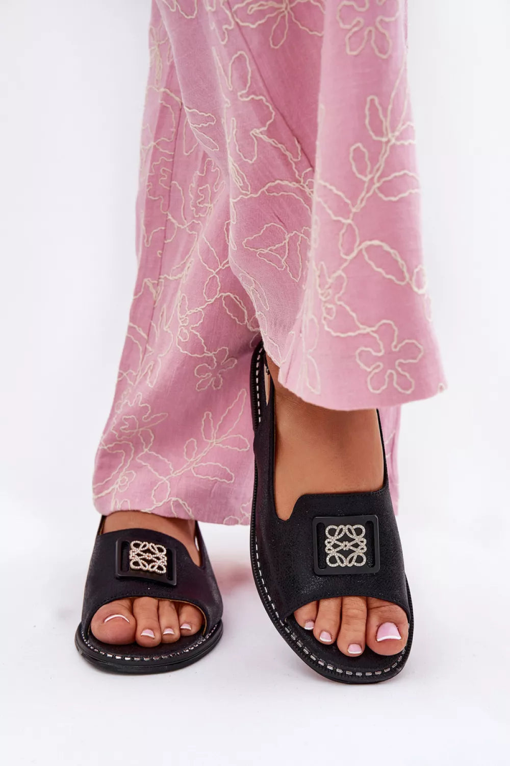 Basutės, modelis 215715. Ženkite į stilių